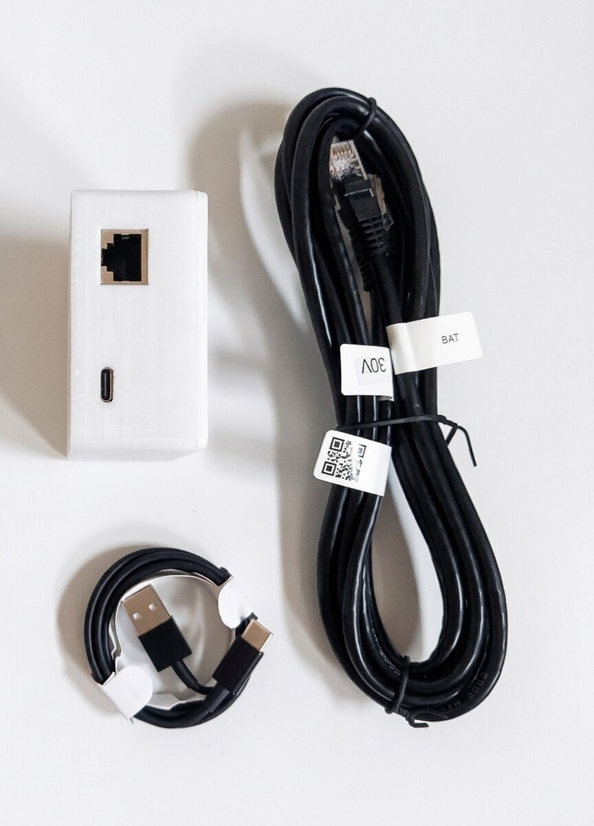 RS485 RJ45 socket and USB-C power socket of JK BMS Monitor